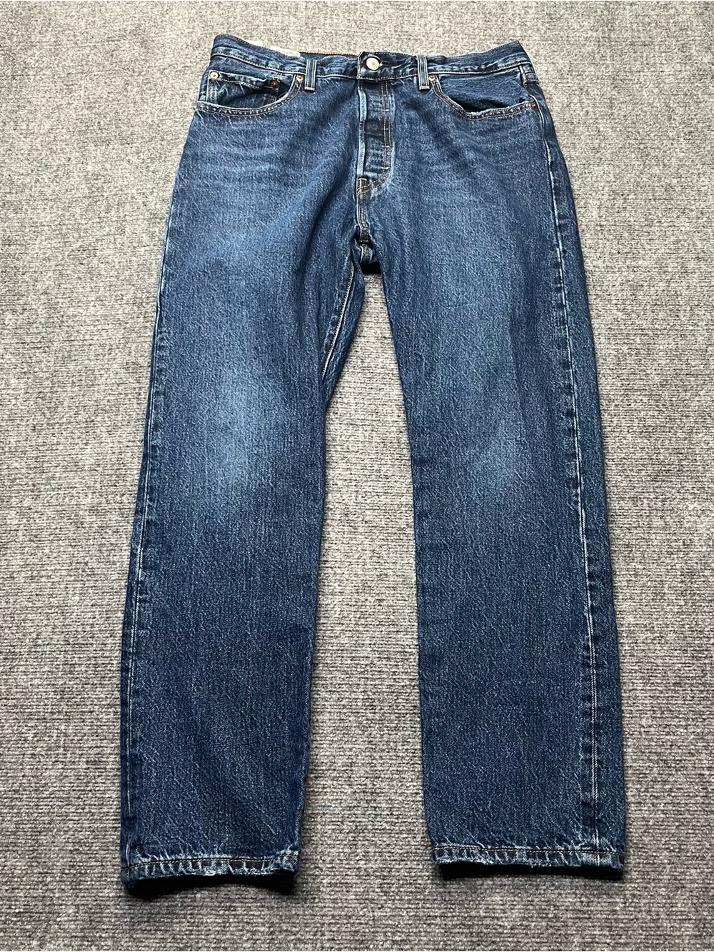 Levis Premium 501 Jeans Mens 32x30 Blue Straight Button Fly 100% Cotton Denim